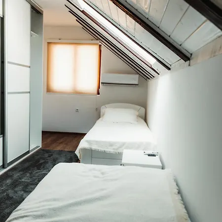 Forest Bath בית הארחה Cajnice